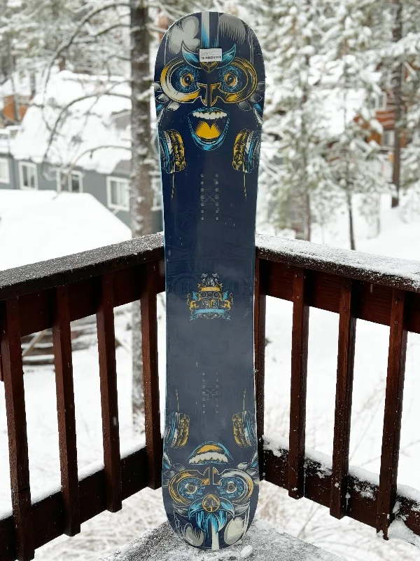 THRIVE ACCOMPLICE CLASSIC SNOWBOARD