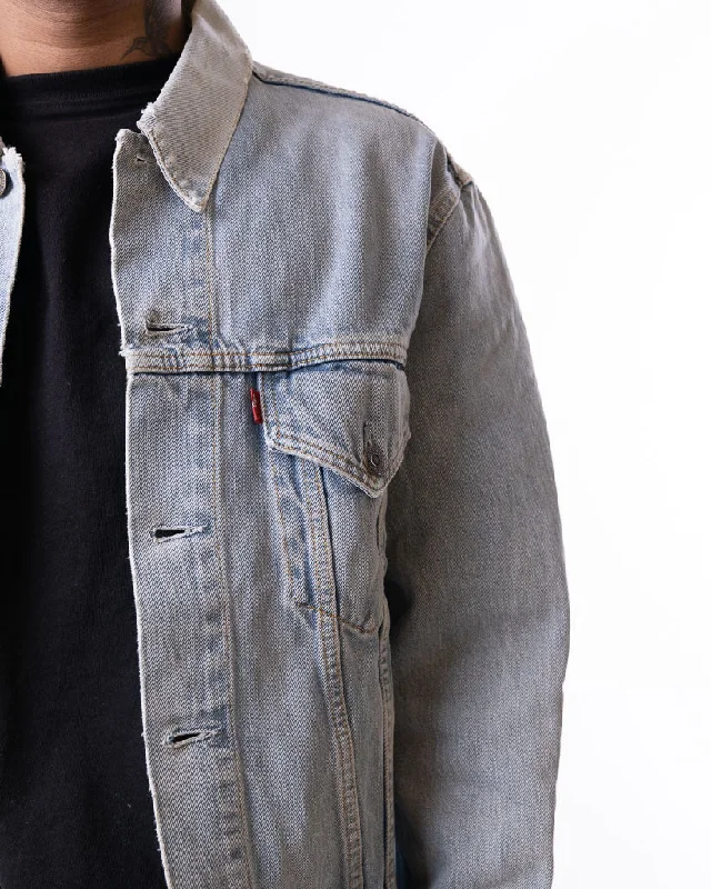 Vintage Levis 2 Pocket Light Blue Faded Denim Jacket